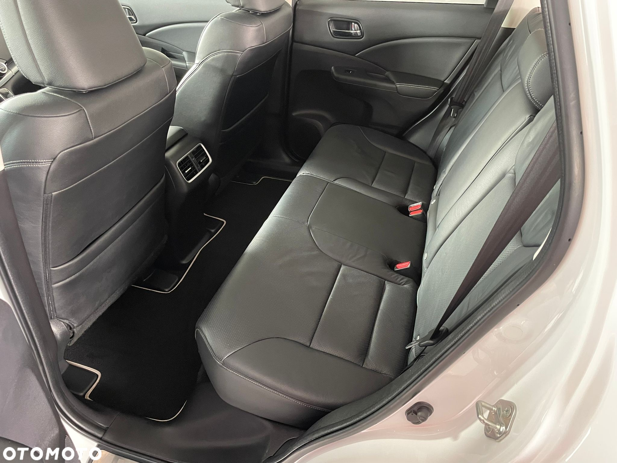 Honda CR-V 1.6i DTEC 4WD Automatik Lifestyle - 22