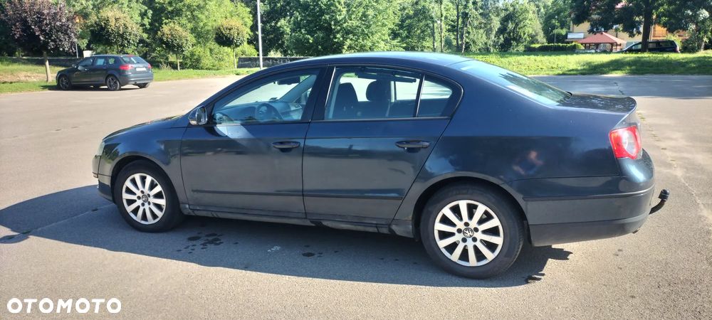 Volkswagen Passat 1.9 TDI Trendline - 6