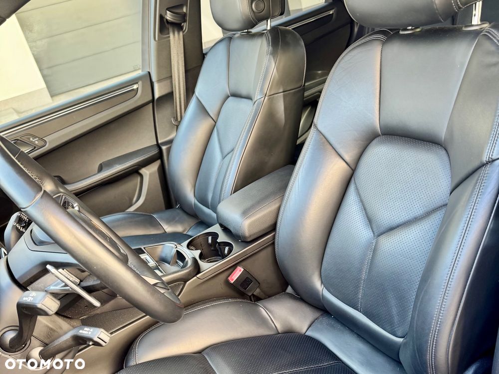 Porsche Macan Standard - 12