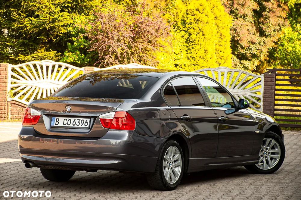 BMW Seria 3 - 12