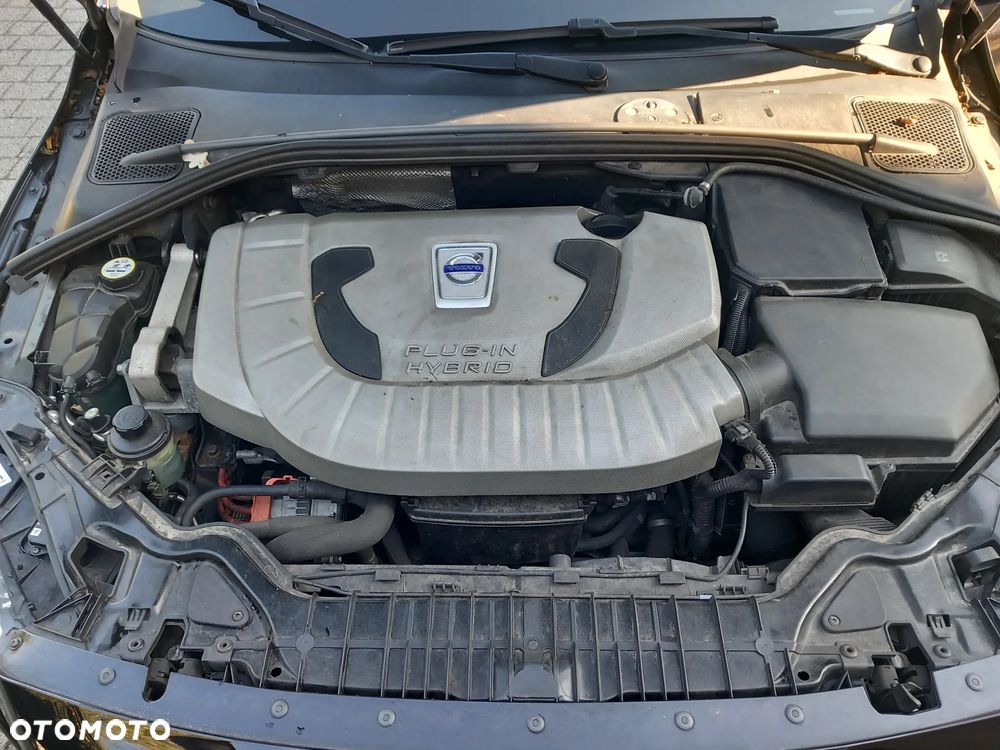Volvo V60 D6 AWD Plug-in Hybrid Summum - 29