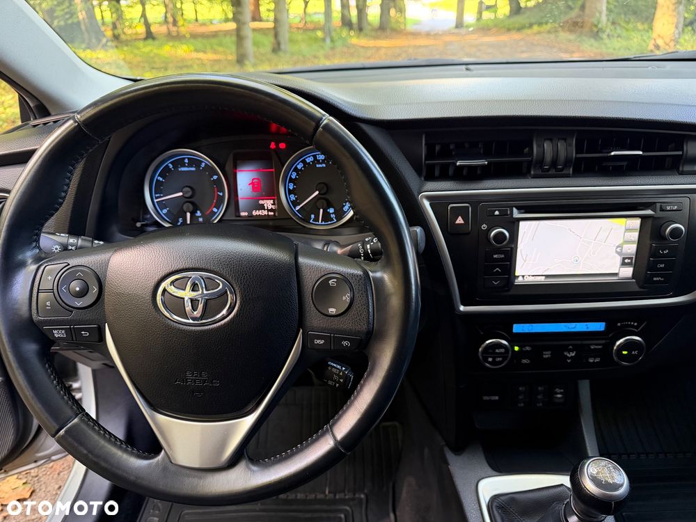 Toyota Auris 1.6 Valvematic START Edition - 22