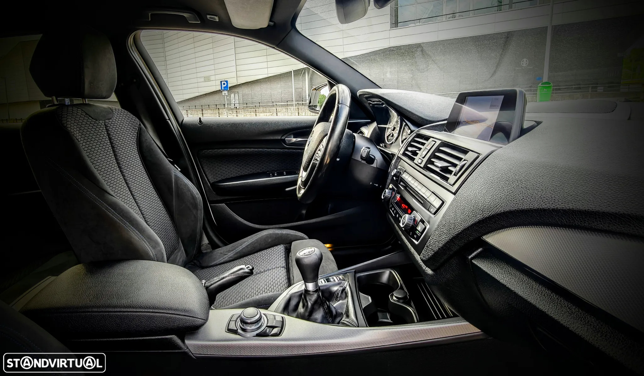 BMW 118 d Pack M - 17
