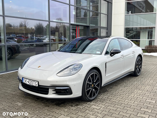 Porsche Panamera 4