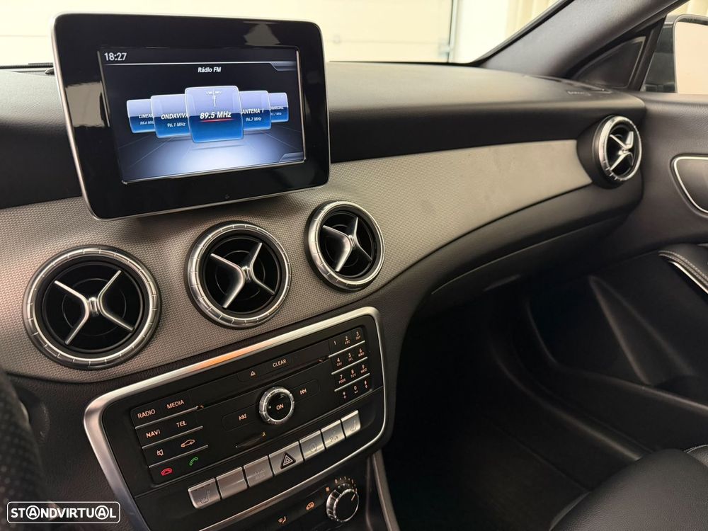 Mercedes-Benz CLA 220 - 18