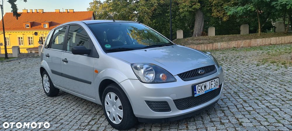 Ford Fiesta 1.4 Style - 31