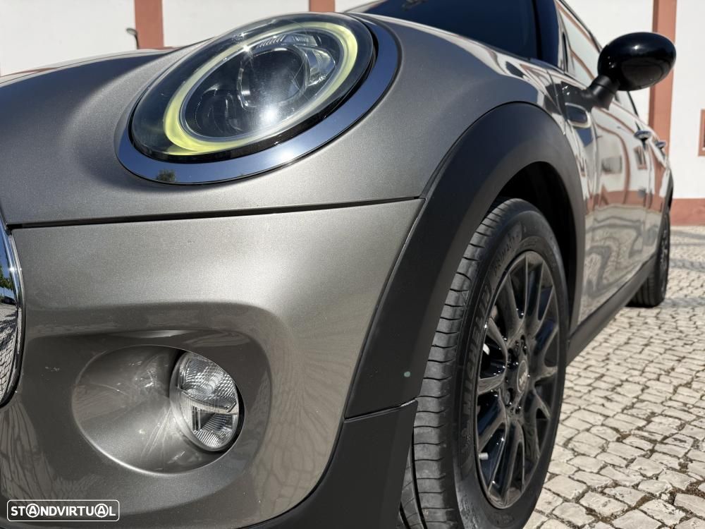 MINI 5 Portas Cooper D Auto - 7