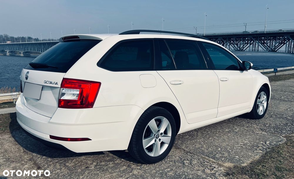 Skoda Octavia 1.5 TSI GPF ACT Ambition DSG - 4