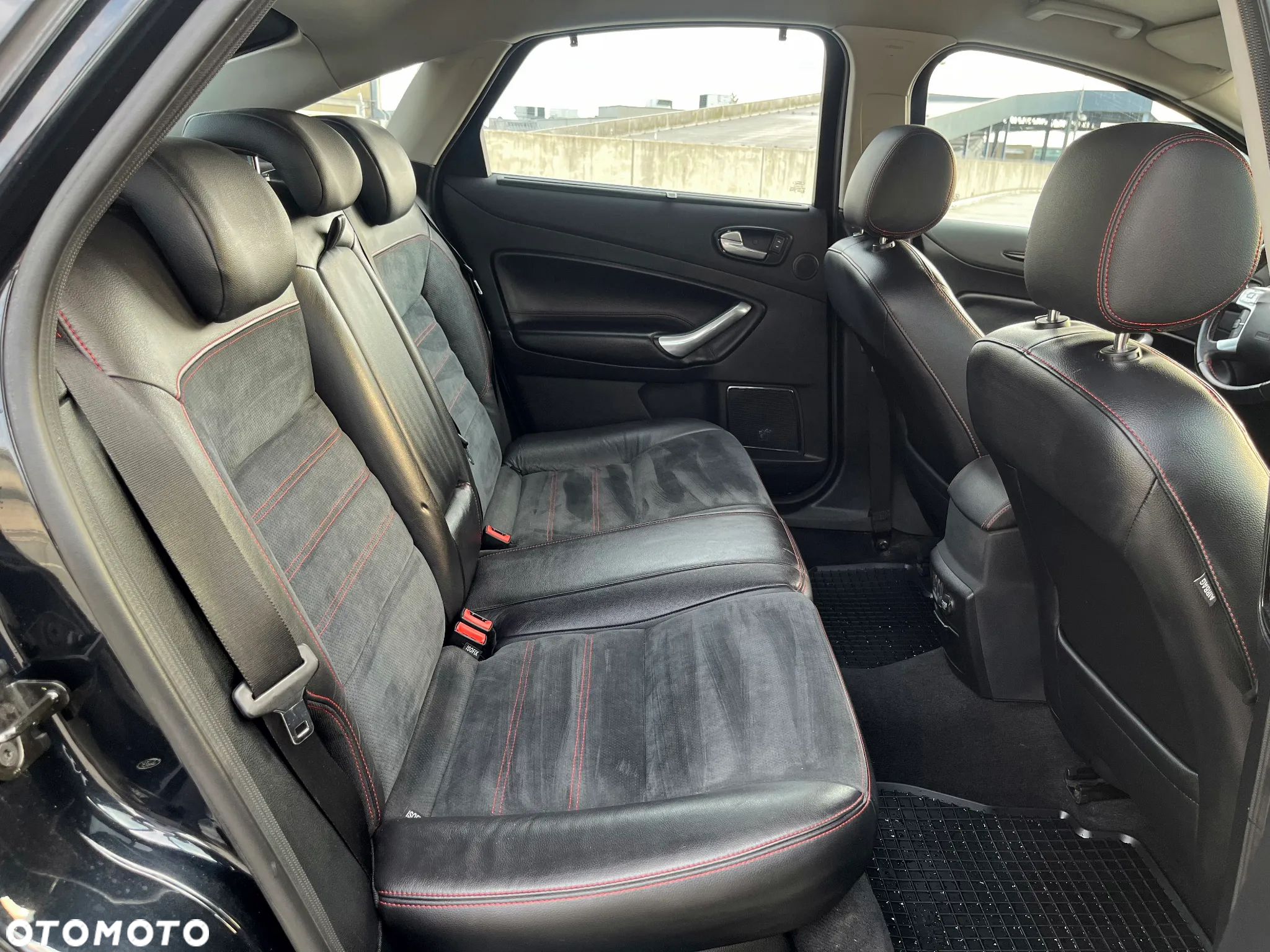 Ford Mondeo 2.5 Titanium S - 15