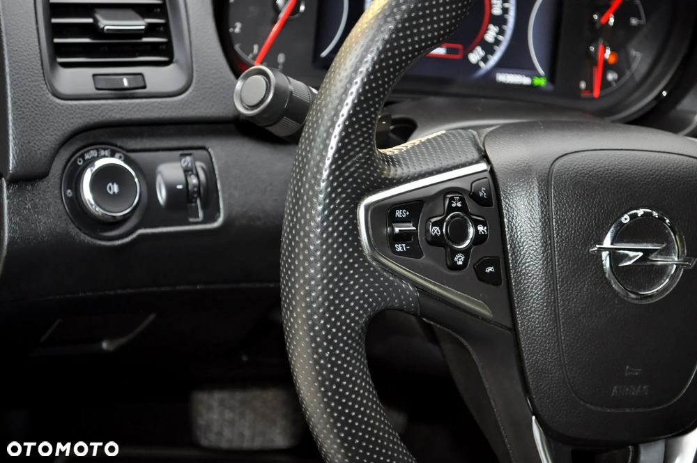 Opel Insignia 2.0 CDTI automatik Business Edition - 30