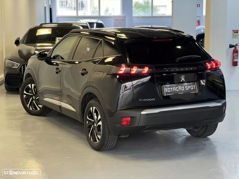 Peugeot e-2008 50 kWh Allure - 4