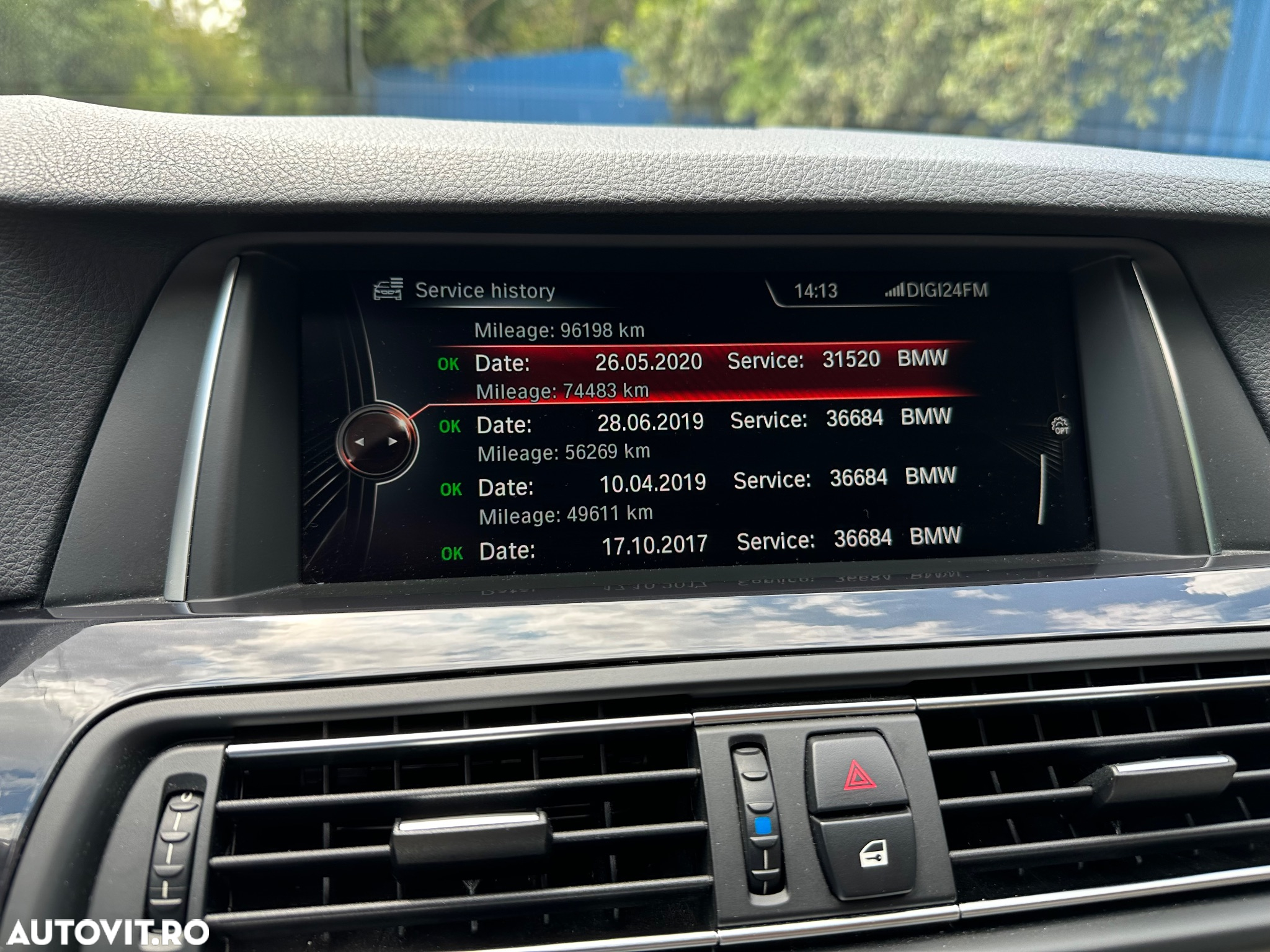 BMW Seria 5 525d xDrive AT - 15