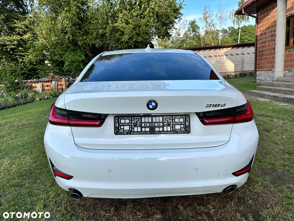 BMW Seria 3 318d - 27