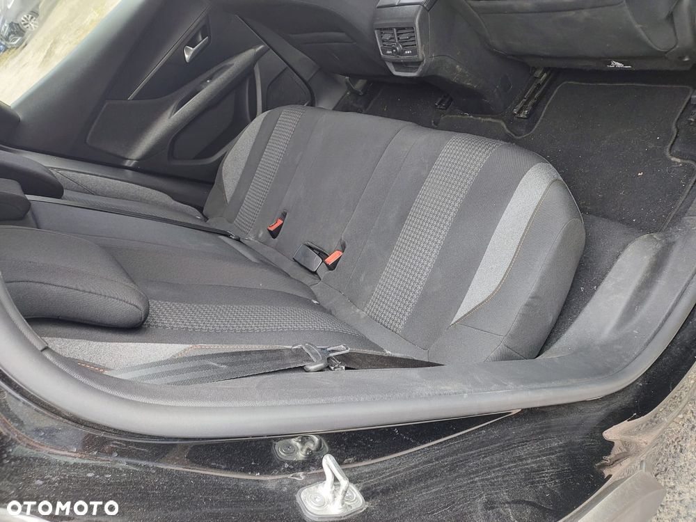 Peugeot 3008 PureTech 130 Stop & Start GPF EAT8 Active Pack - 20