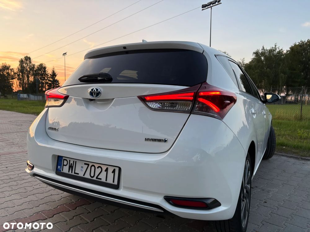 Toyota Auris - 11