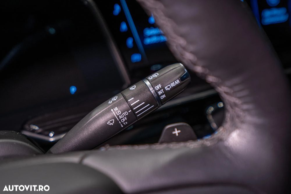 Cadillac Escalade 6.2 V8 AWD AT Platinum - 33