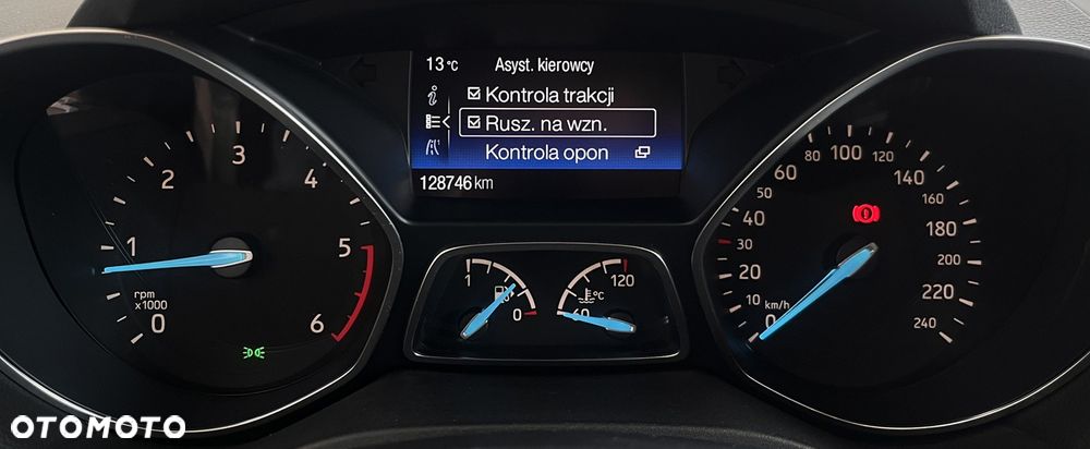Ford Kuga 2.0 TDCi 2x4 Titanium - 12
