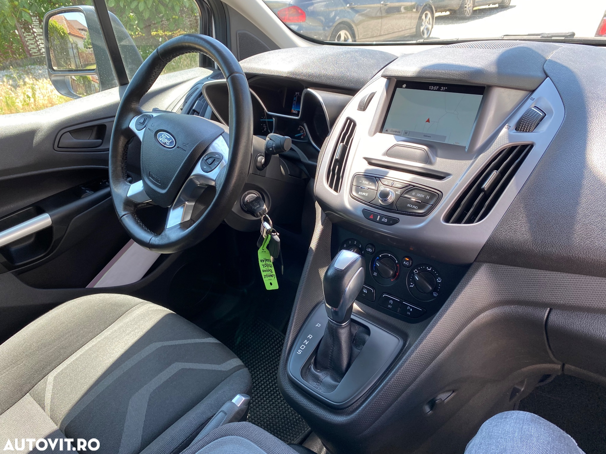 Ford Transit Connect - 3