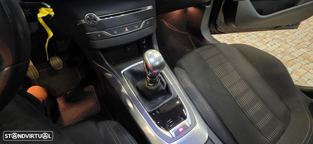 Peugeot 308 1.6 BlueHDi Allure J17 - 10