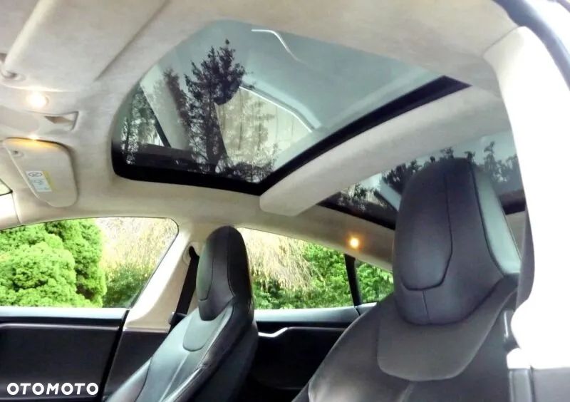 Tesla Model S 70 D - 6