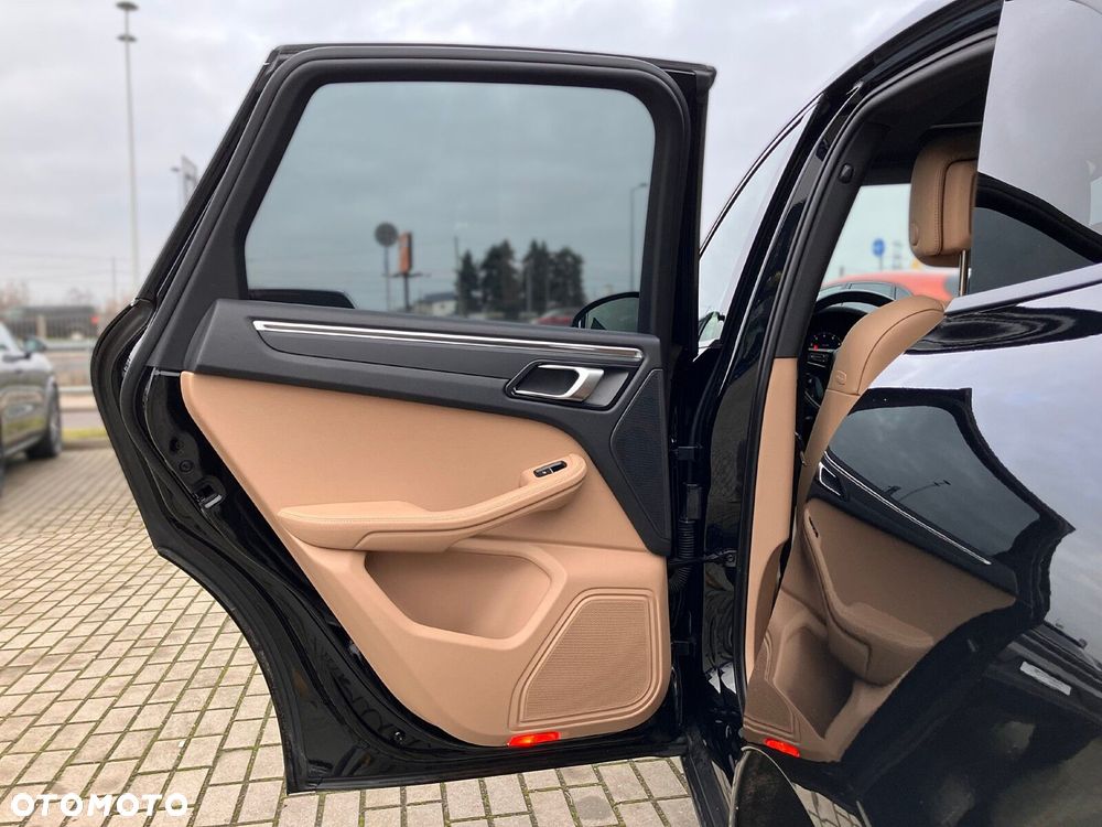 Porsche Macan - 22