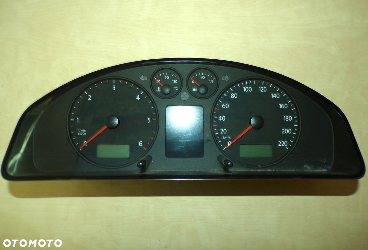 VW T5 TRANSPORTER 03- LICZNIK ZEGARY 7H0920870E - 2