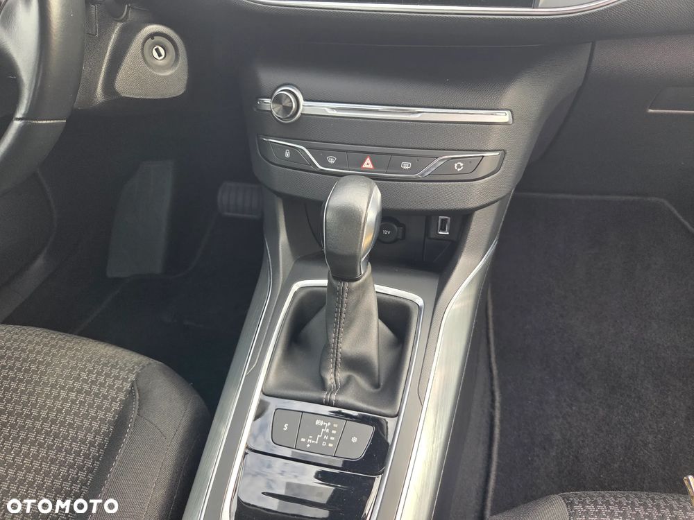 Peugeot 308 BlueHDi 130 EAT6 Stop & Start Active - 12
