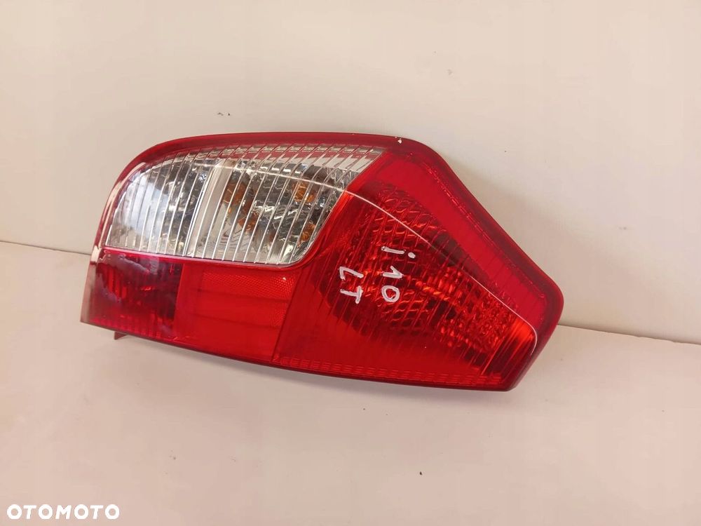 HYUNDAI I10 LAMPA LEWA TYLNA - 3