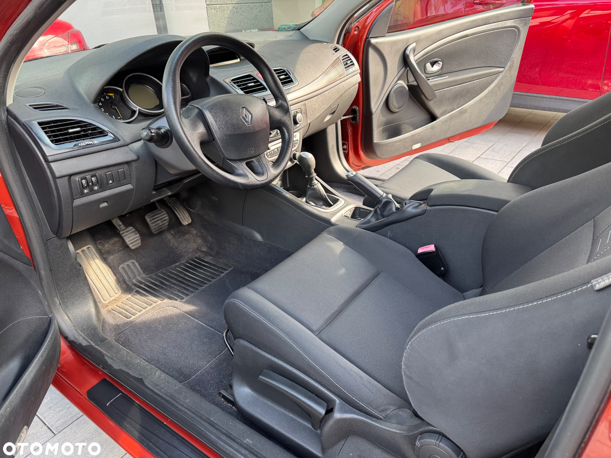 Renault Megane CC 1.6 16V Authentique - 17