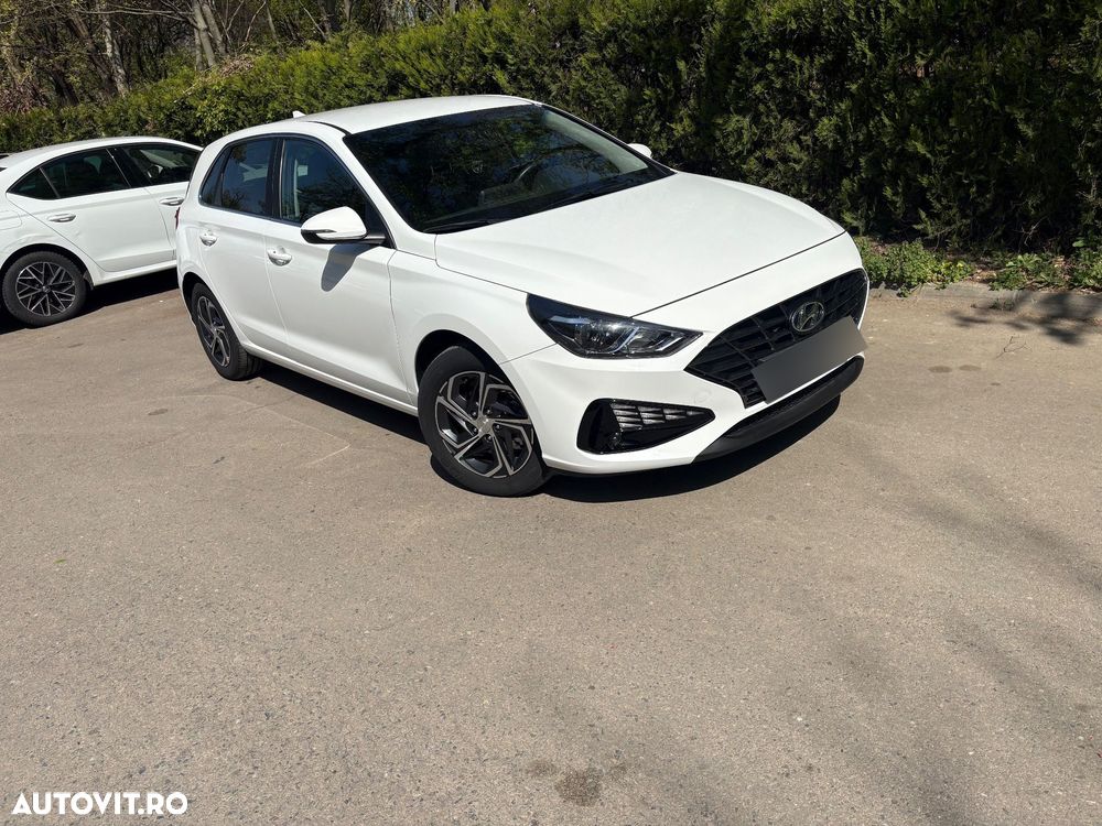 Hyundai i30 1.5 110CP 5DR M/T Highway - 1