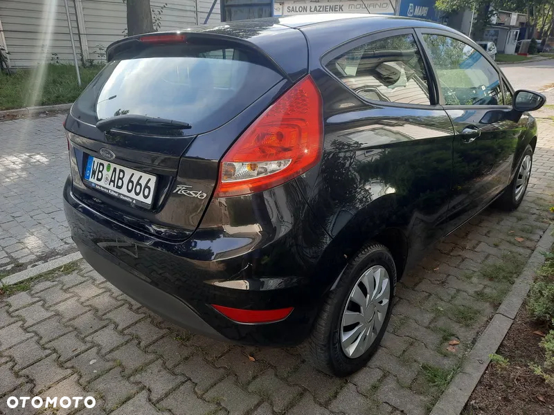 Ford Fiesta 1.25 Ambiente - 13