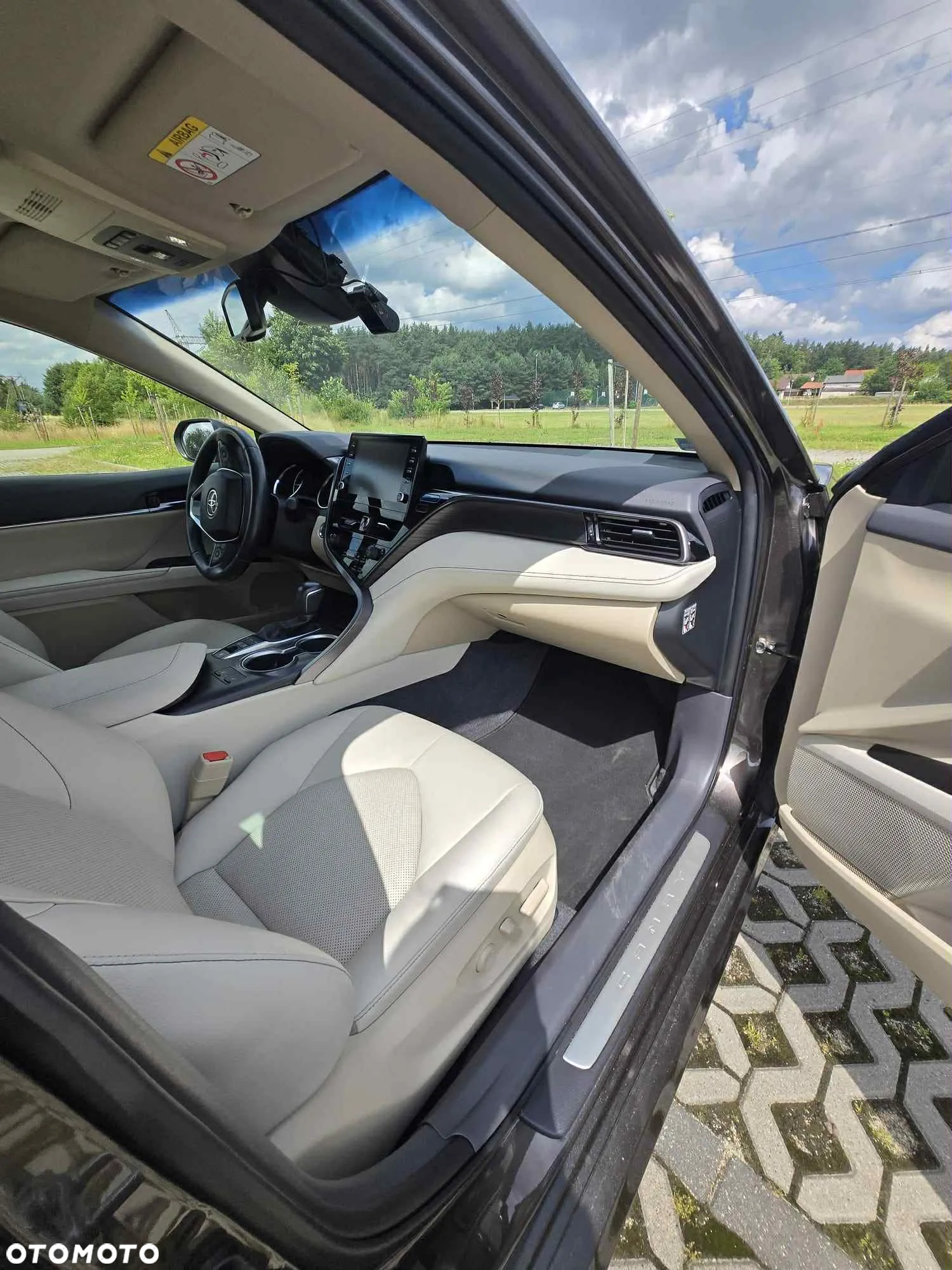 Toyota Camry 2.5 Hybrid Executive CVT - 13
