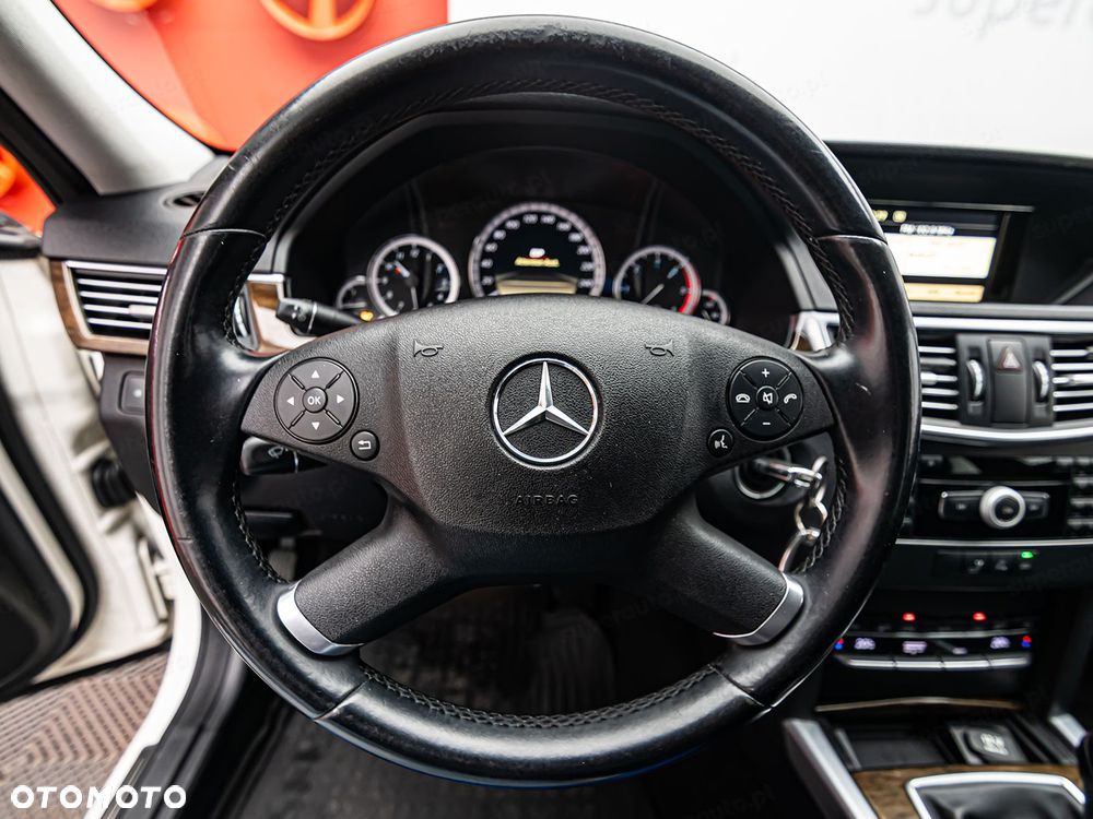 Mercedes-Benz Klasa E - 14