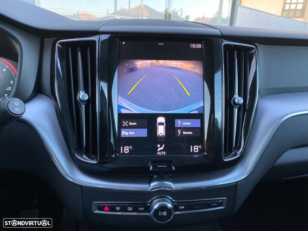 Volvo XC 60 2.0 D4 Momentum Plus - 21
