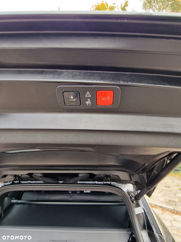 Peugeot 5008 1.6 PureTech GT Line S&S EAT8 - 39