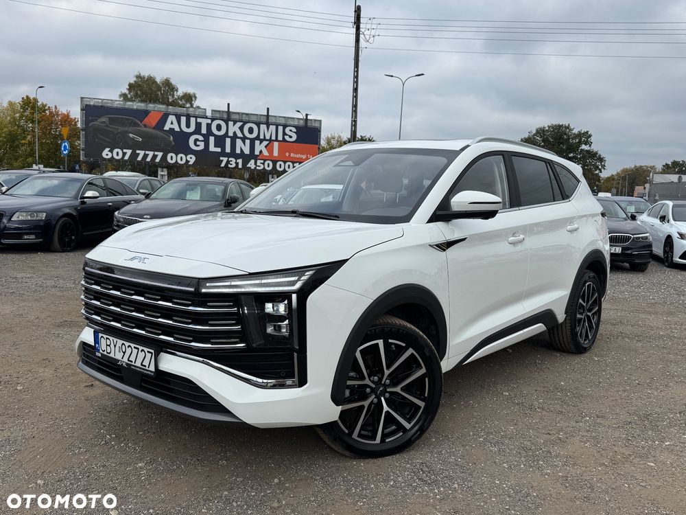 Jac JS8