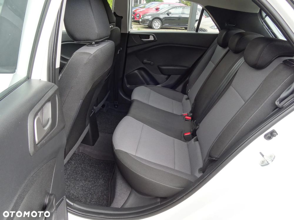 Hyundai i20 1.2 Select - 21
