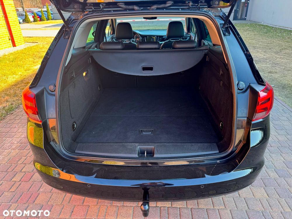 Opel Astra 1.6 CDTI Cosmo - 24