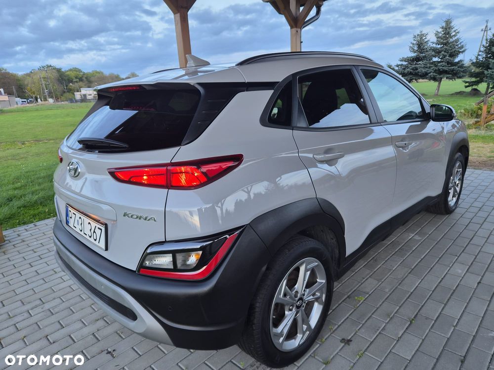 Hyundai Kona - 12