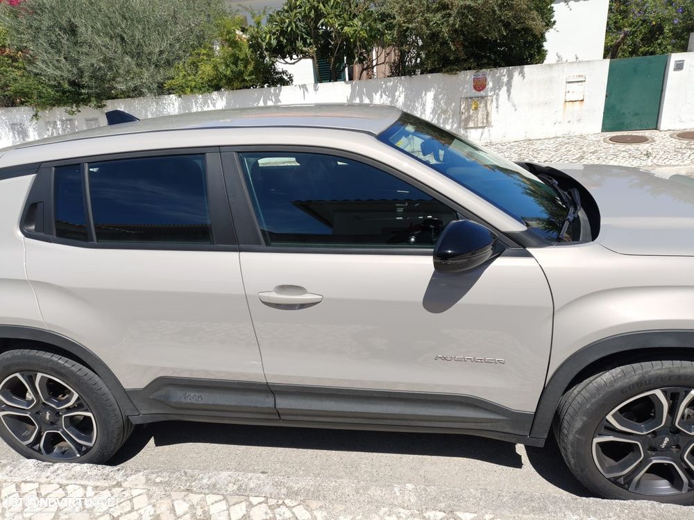 Jeep Avenger 1.2 GSE T3 Altitude - 2