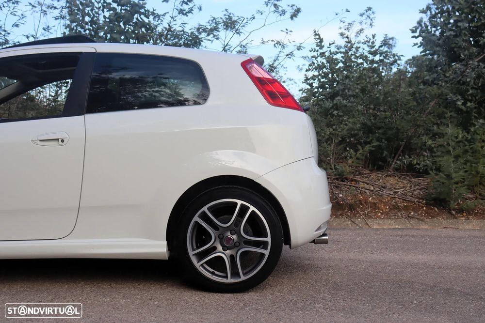 Fiat Grande Punto 1.3 M-Jet Sport - 14