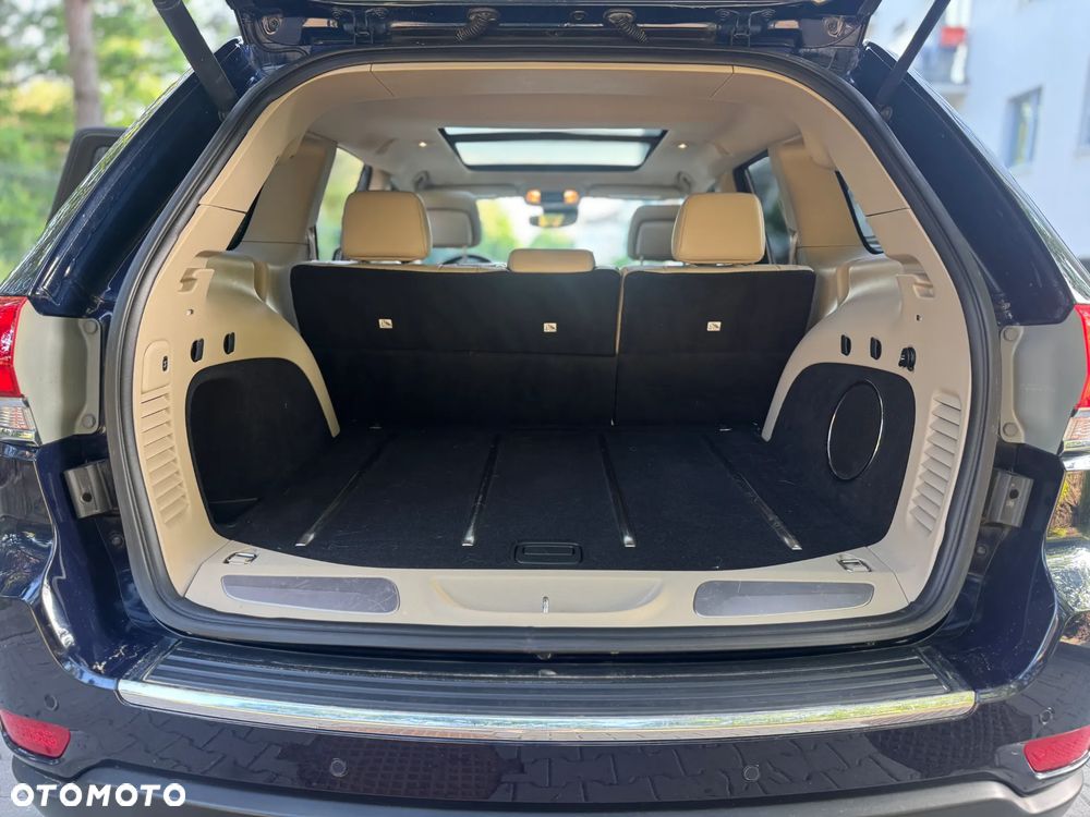 Jeep Grand Cherokee - 11