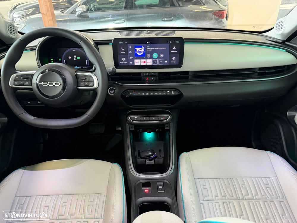 Fiat 600e 54 kWh La Prima - 13