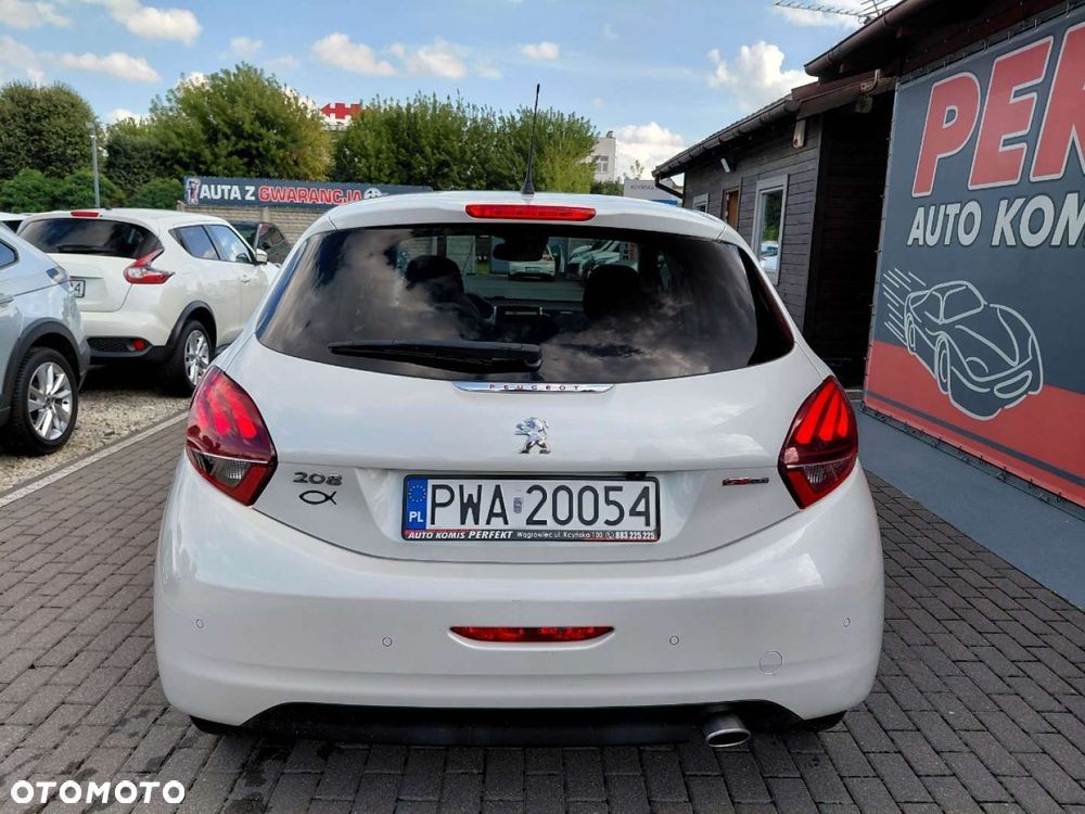Peugeot 208 - 7