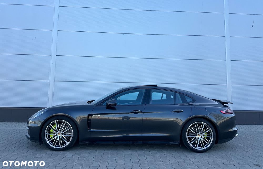 Porsche Panamera 4 E-Hybrid Platinum Edition - 5