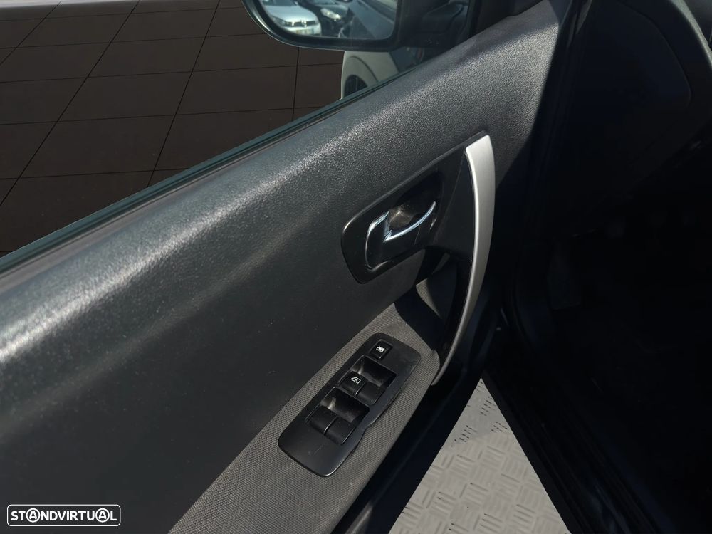 Nissan Qashqai 1.5 dCi Tekna Premium 17 129g - 12