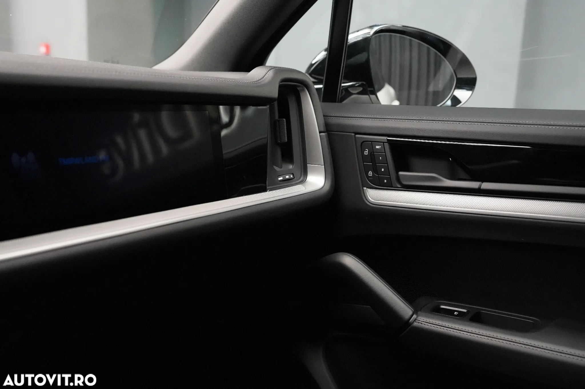 Porsche Cayenne Standard - 28