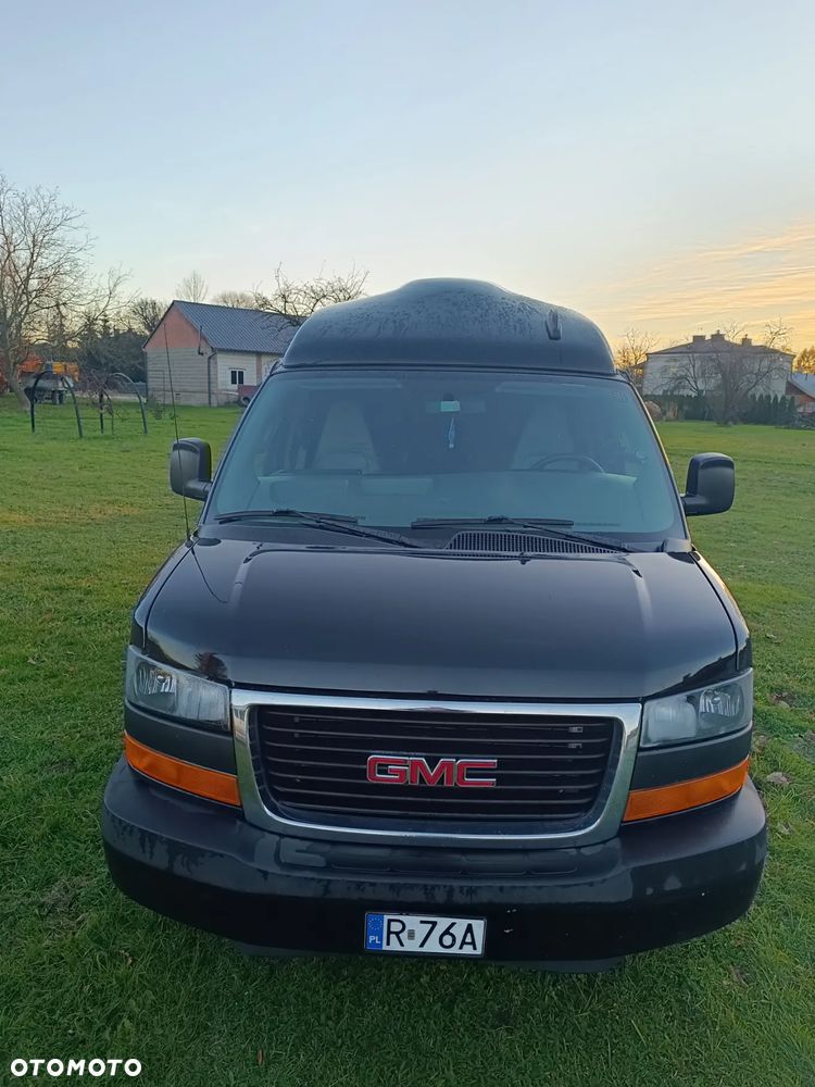Chevrolet Express - 2