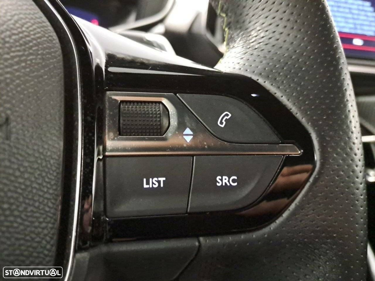 Peugeot 2008 1.5 BlueHDi GT EAT8 - 17