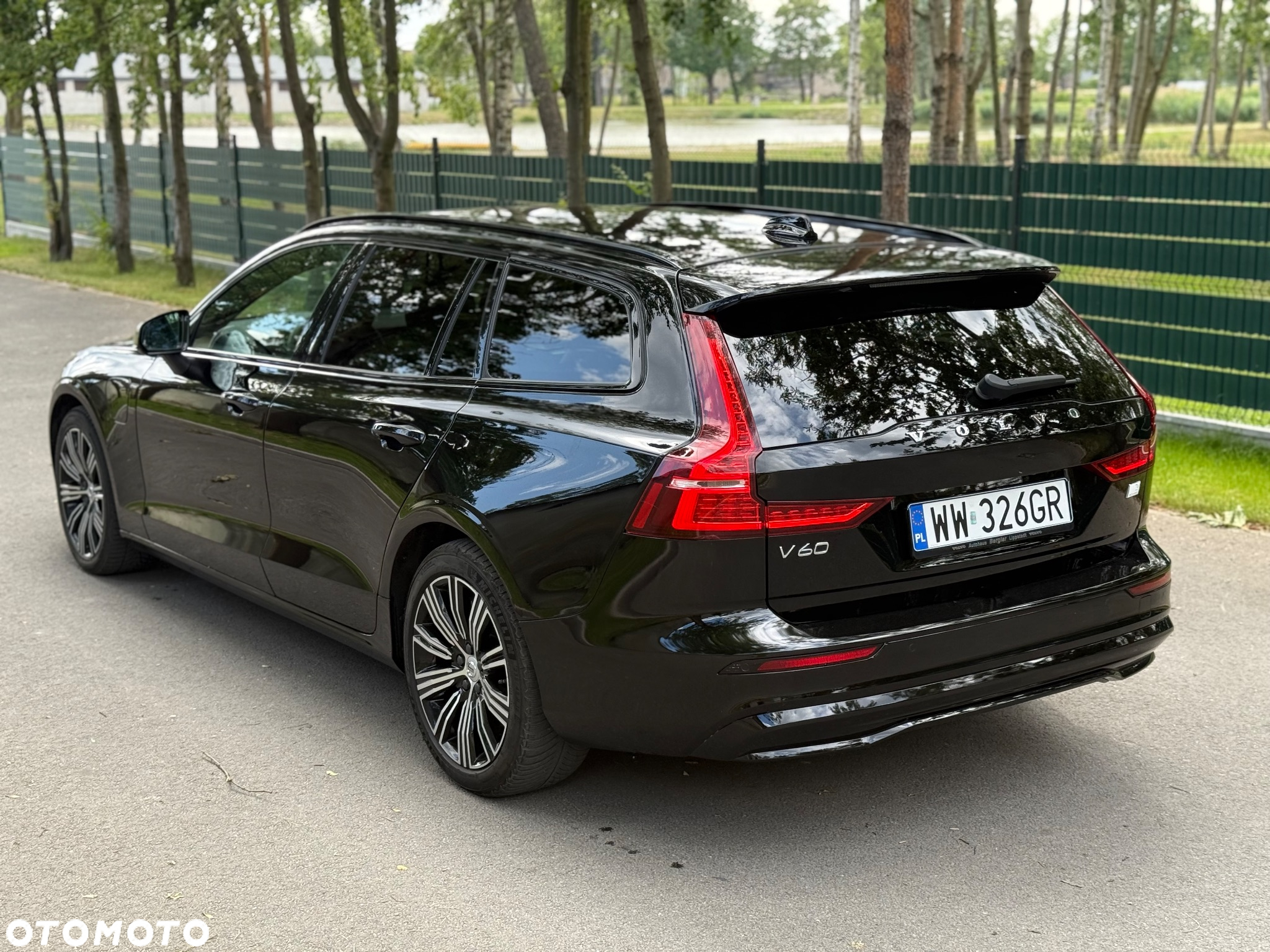 Volvo V60 T6 AWD Recharge Geartronic RDesign - 6